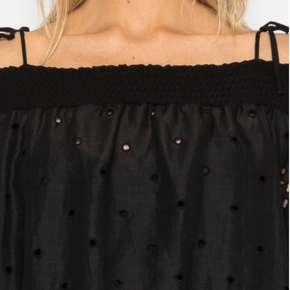 ❣Johnny was HAILEY OFF THE SHOULDER - Picture 4 of 6